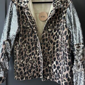 ✨ BiBi Leopard Print Sequin Sleeve Jacket – NWT ✨